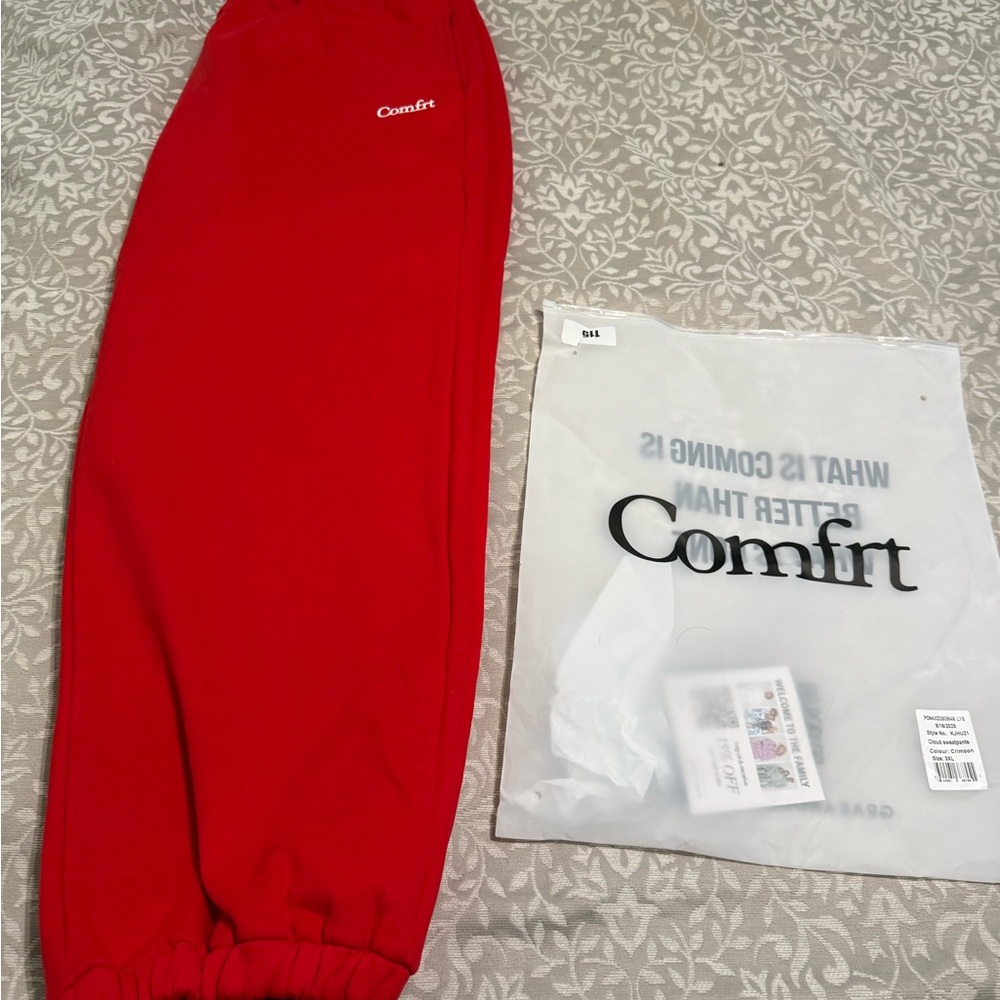 Comfrt Men's Red Sweatpants - Picture 3 of 5